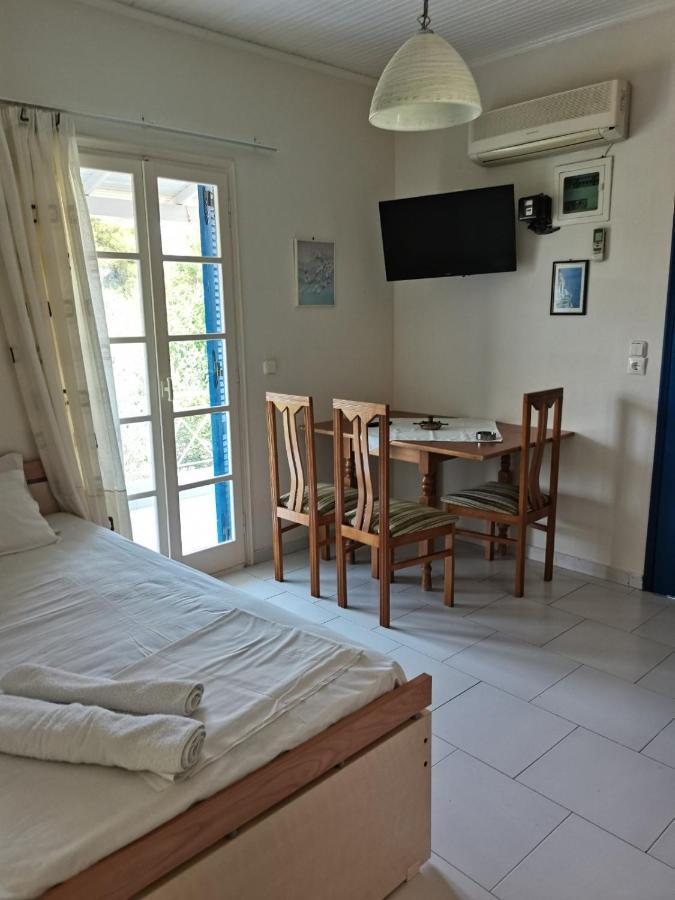 Sea Waves Apartments Nea Epidavros Eksteriør billede